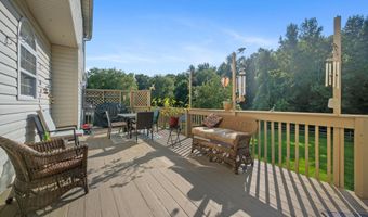 27 WHIRLAWAY Dr, Bear, DE 19701