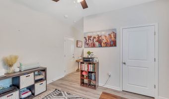 33 Chinquapin St, Beaufort, SC 29906