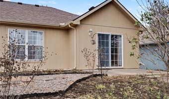 1105 Chapel St, Baldwin City, KS 66006