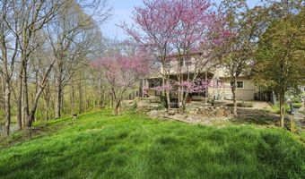 228 Gilmore Rd, Anderson, IN 46016