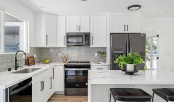 54-74 Kamehameha Hwy B, Hauula, HI 96717