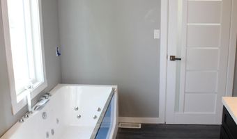 205 Woodlyn Way, Algona, IA 50511