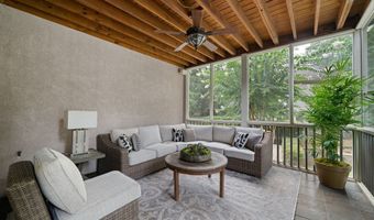 765 Falls Landing Ct, Alpharetta, GA 30022