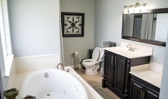 6816 Natchez St, Biloxi, MS 39532