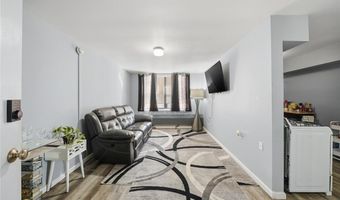 111-121 Locust St, Ambridge, PA 15003