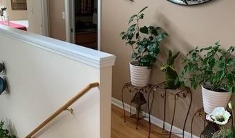 11 College Hill Rd 5A, Warwick, RI 02886