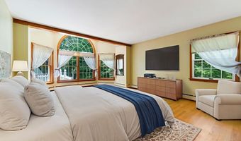 60 Boulder Dr, Auburn, ME 04210