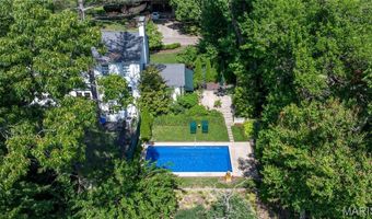 52 Fairmount Dr, Alton, IL 62002