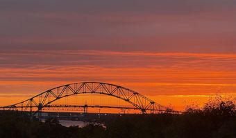 4 Mainstay Ln, Bourne, MA 02532