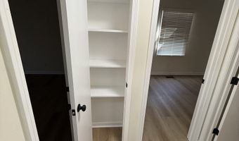 1348 Secretariat Ln, Indianapolis, IN 46217