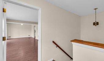 404 9th Ave Upper, Belmar, NJ 07719