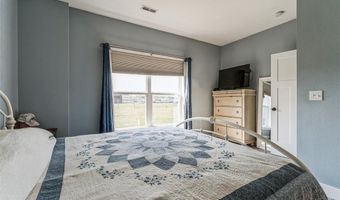 1611 Breca Ridge Dr 4, Anamosa, IA 52205
