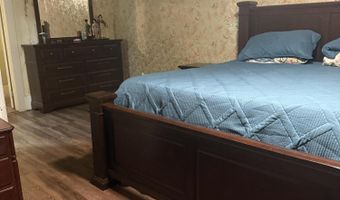 244 E Main St, Bells, TN 38006