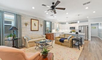 404 Ramaux St, Bay St. Louis, MS 39520