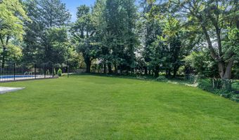 199 Pinckney Rd, Little Silver, NJ 07739