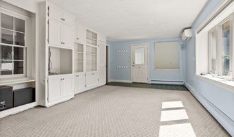 26 Willard Rd, Ashburnham, MA 01430