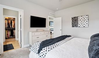 137 Wilder Ln, Ames, IA 50014