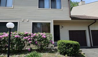 62 Deer Run 62, Bethel, CT 06801