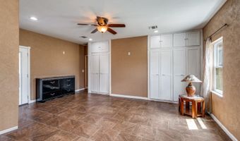 300 County Road 324, Adkins, TX 78101