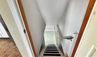 1008 Columbus Cir S, Ashland, OH 44805