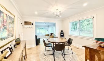 225 Hoyt St, Darien, CT 06820