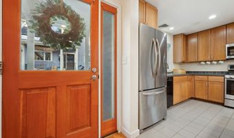 71 Village Ct 71, Berlin, MA 01503