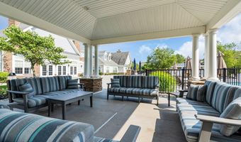 3 Raccoon Ln, Barnegat, NJ 08005