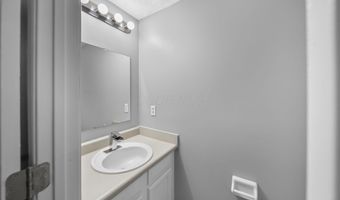 2392 Minerva Park Pl, Columbus, OH 43229