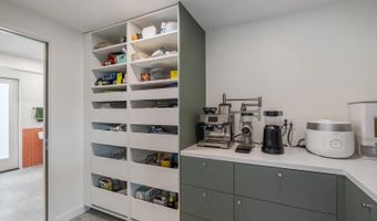 85 Mahiloa Pl, Kailua, HI 96734