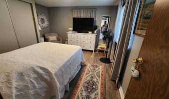 127 TULIP Dr, Hatfield, PA 19440