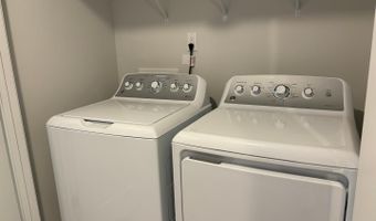 318 Leland Crest Dr, Apex, NC 27539