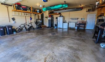 1203 Nano Nagle Ave, Aberdeen, SD 57401