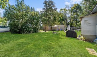 29 Lake St, Amityville, NY 11701