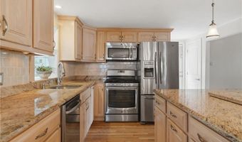 10 Sprague St, Cumberland, RI 02864