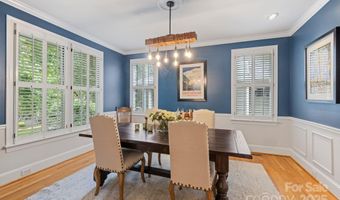 2306 Club Rd, Charlotte, NC 28205