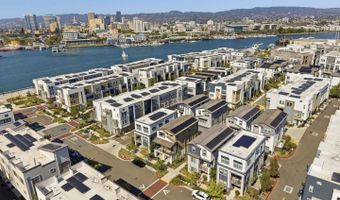 2825 Crusader St, Alameda, CA 94501
