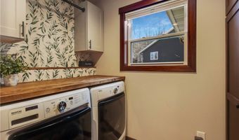 820 Rusty Ct, Altoona, WI 54720