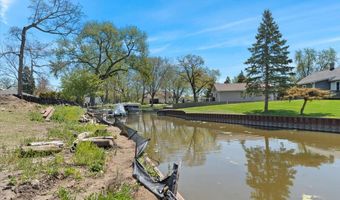 39457 N Forest Ave, Antioch, IL 60002