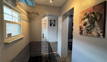 99 S 10th St, Airville, PA 15203