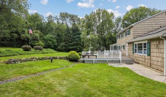 10 Terra Glen Rd, Danbury, CT 06811
