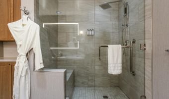 126 Riverfront Ln 204, Avon, CO 81620