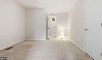 12710 RUSTIC ROCK Ln, Beltsville, MD 20705