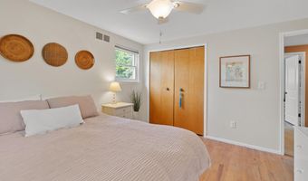 3204 Farmbrook Ct, Ann Arbor, MI 48108