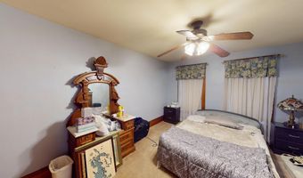 1426 Circle Dr, Albert Lea, MN 56007