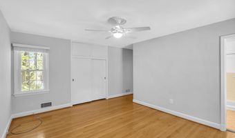 3548 N VALLEY St, Arlington, VA 22207