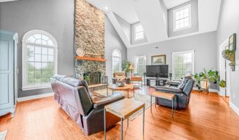 8 Hemingway Dr, Alexandria Twp., NJ 08848