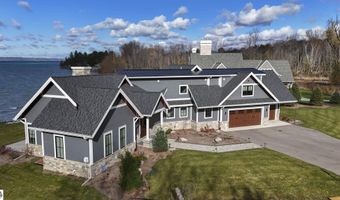 9214 Myrtle Ln, Alden, MI 49612