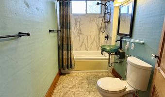 911 Pine St, Atlantic, IA 50022