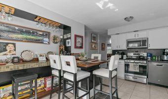 21 Slocum St, Newport, RI 02840