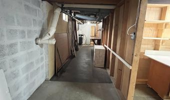 2244 Shannon, Adrian, MI 49221